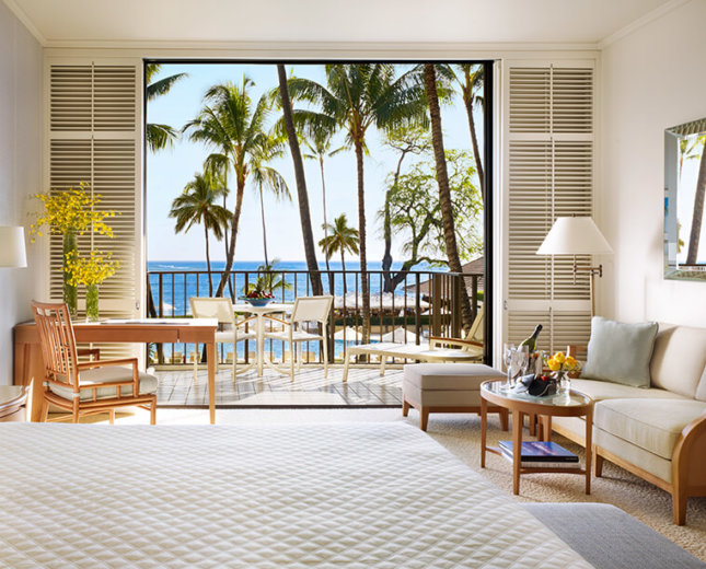 Halekulani's Ocean Front guestroom