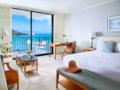 Halekulani Diamond Head Oceanfront guestroom