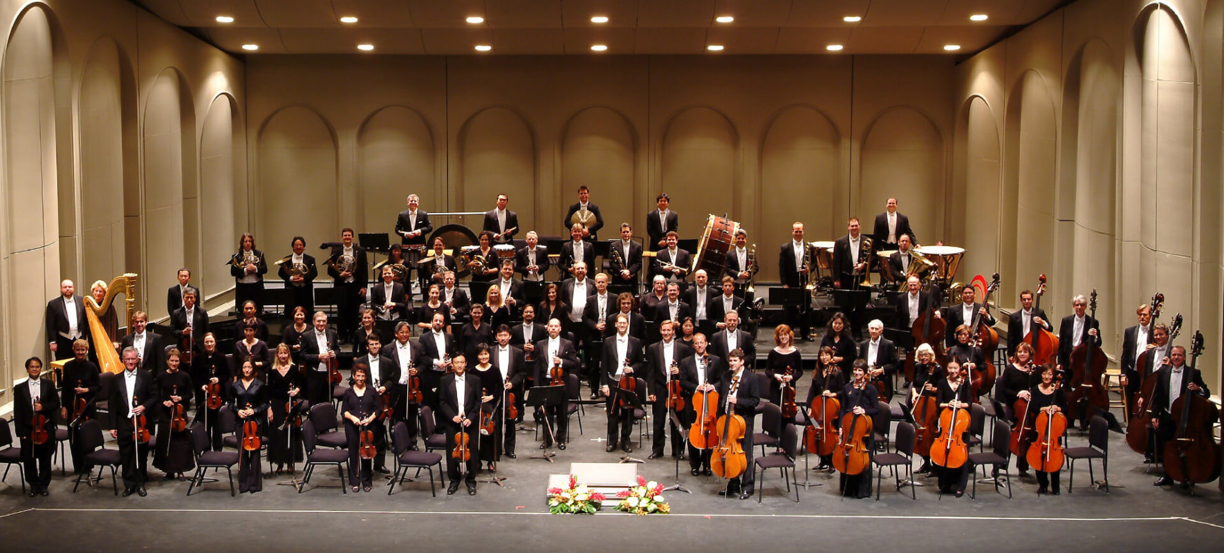 Hawaii Symphony Orchestra on stage