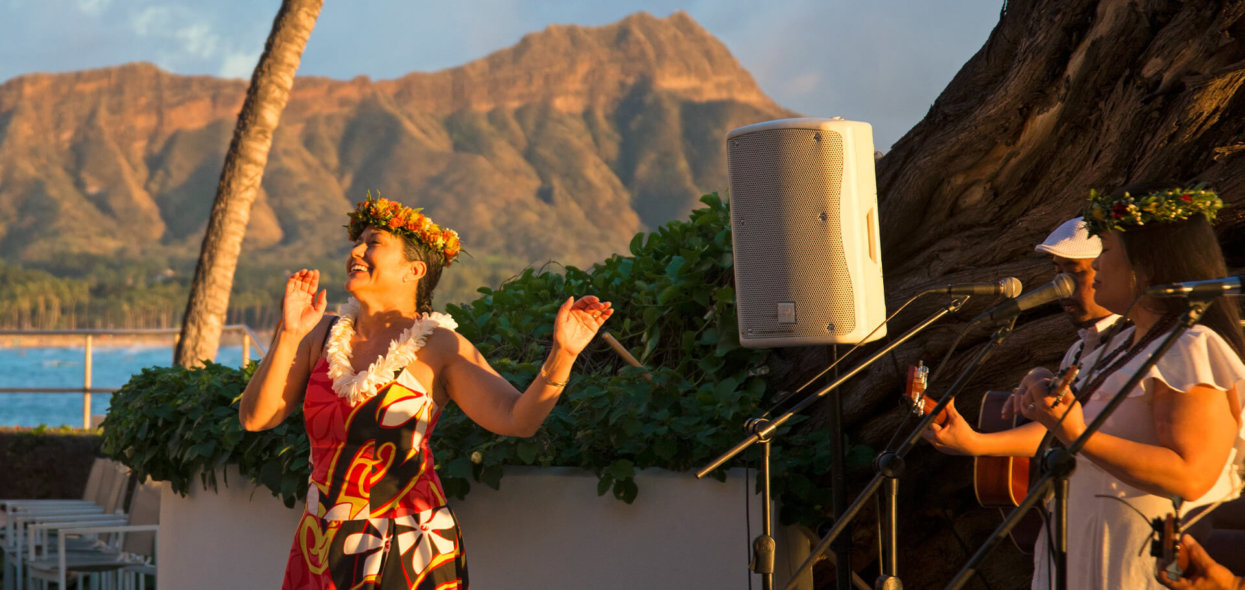 Nightly entertainment featuring Hawaiian music and hula