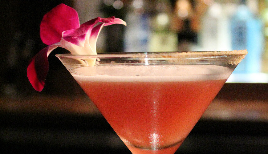 Sophisticated cocktails at Lewers Lounge