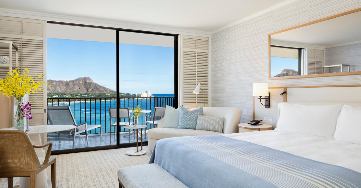 Diamond Head Ocean Front Prime King Bed