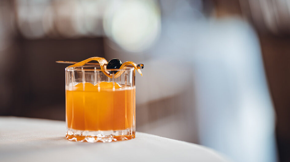 Halekulani LAperitif cocktail
